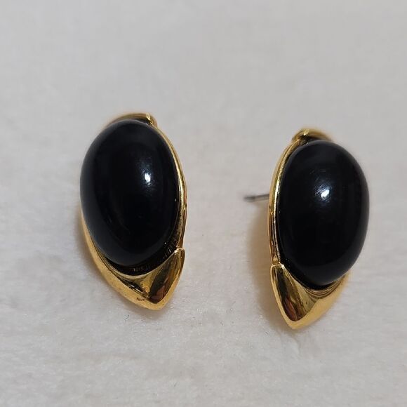 Vintage Black and Gold Earrings - Picture 1 of 4